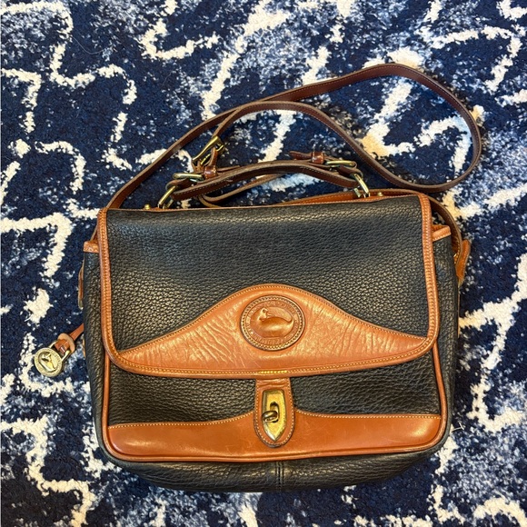 Handbags - Vintage Dooney & Bourke Leather Messenger Bag